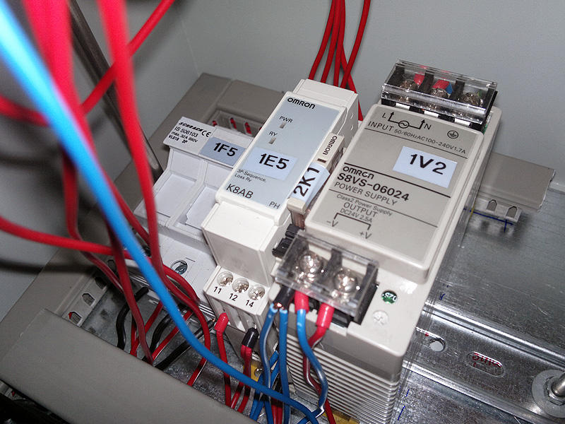 Genicom SRL - Terminale operator (HMI), regulatoare temperatura, regulatoare digitale, inregistratoare